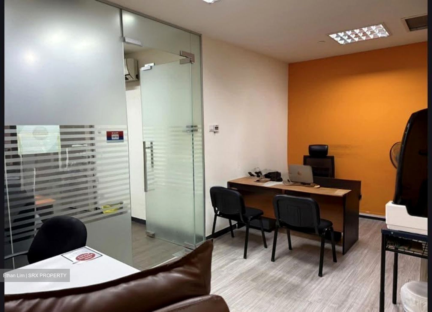 High Street Centre (D6), Office #628718871